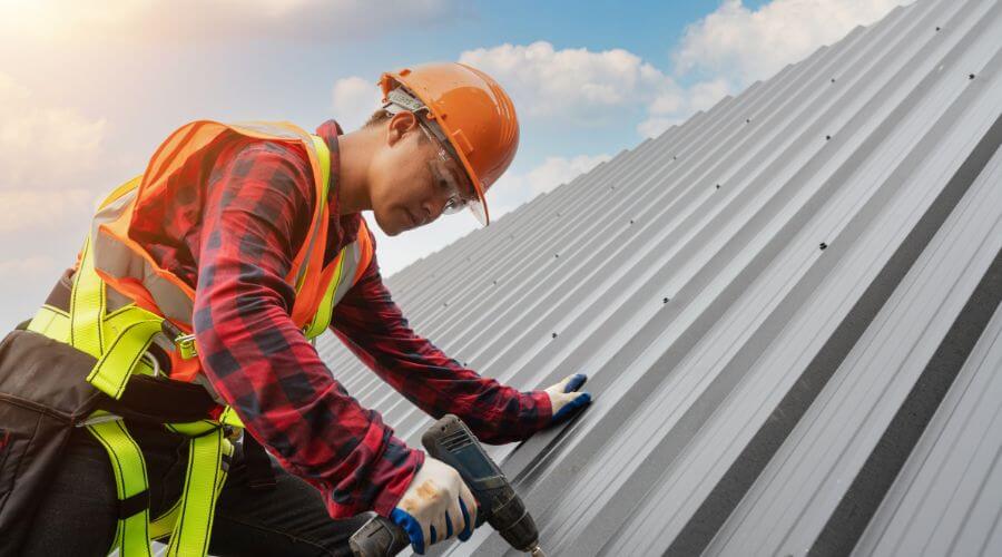Professional metal roof installation in Yorkville, TN